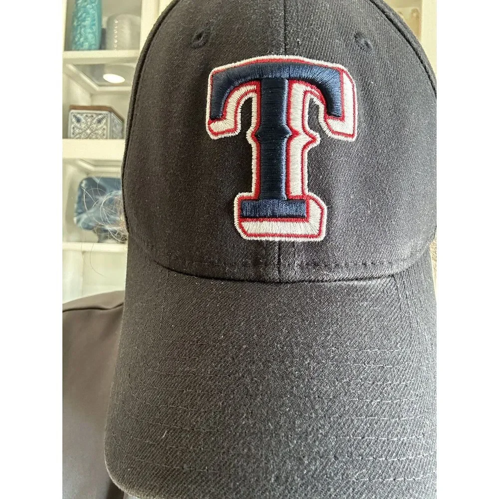 Texas Rangers Ball Cap 39Thirty Navy Blue New Era‎ Fitted Medium/Large